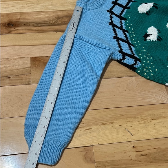 Vintage handmade Sweater with Sheep Design - Picture 7 of 16